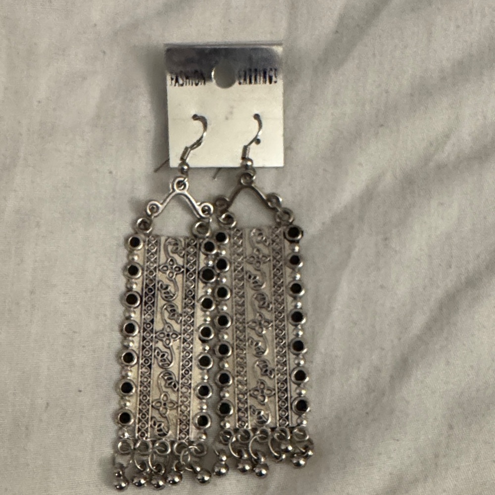 New Elegant Silver color Dangle Earrings